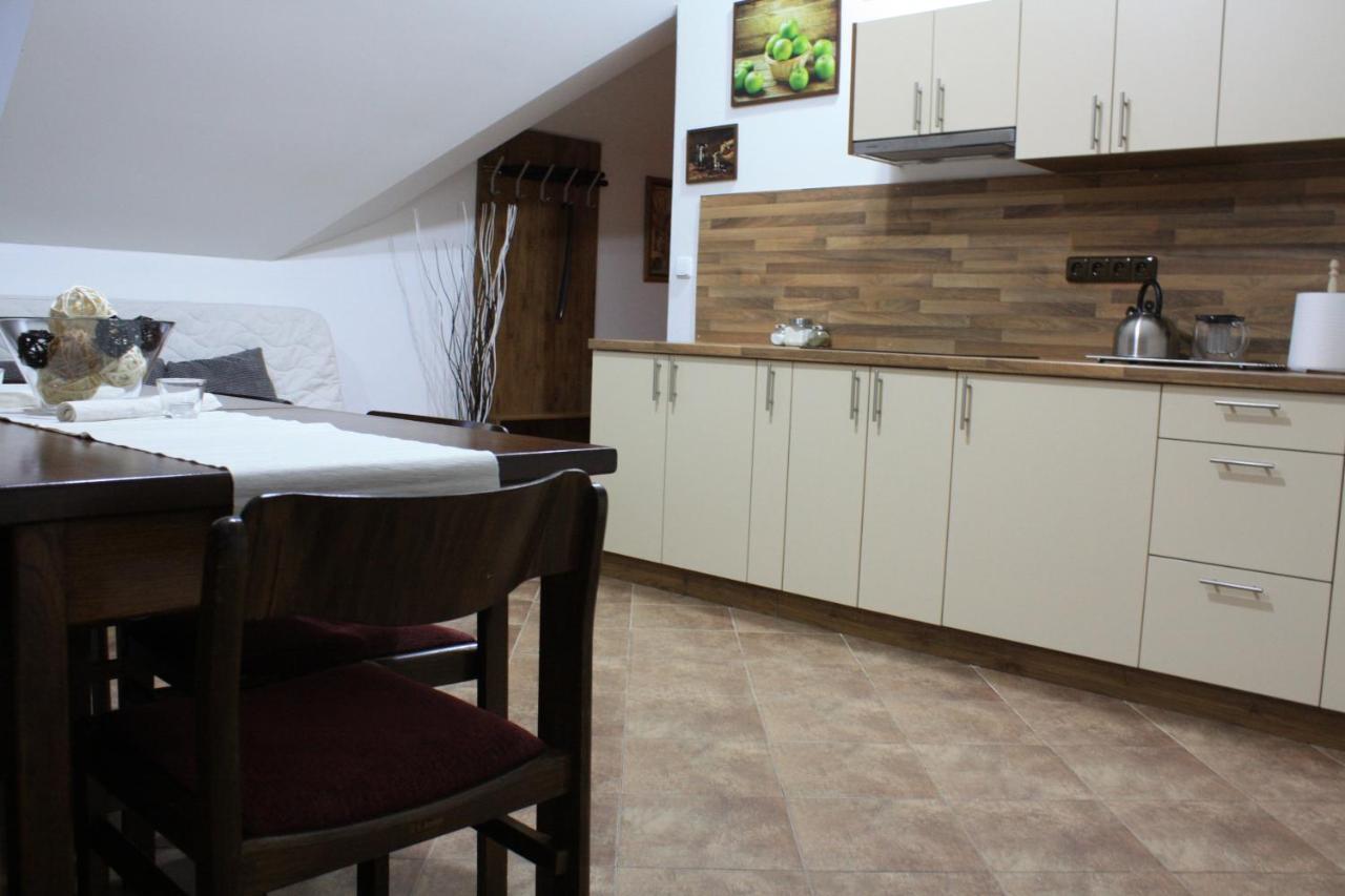 Areal Zavadilka Apartment *