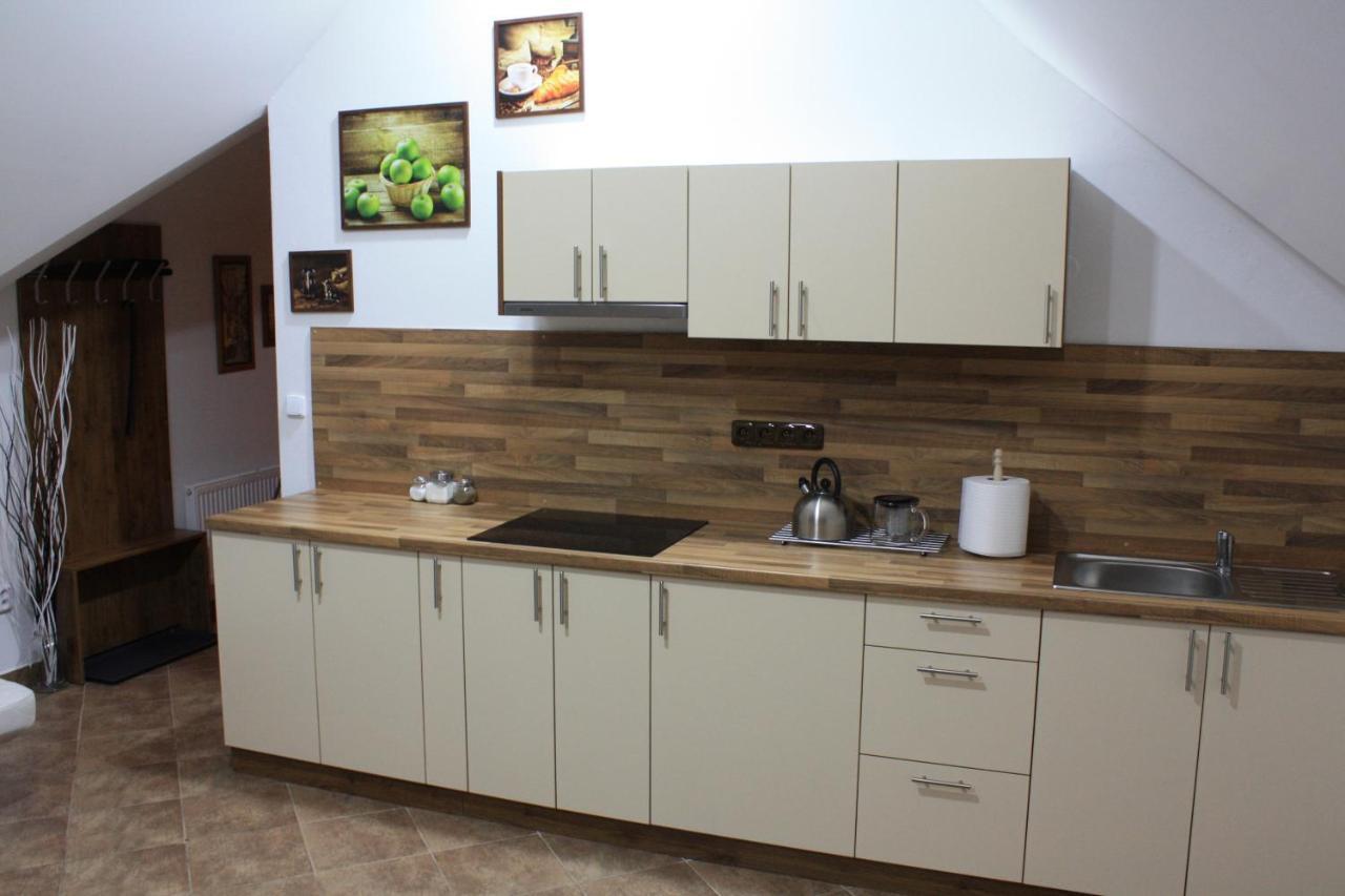 Areal Zavadilka Apartment Prostredni Becva